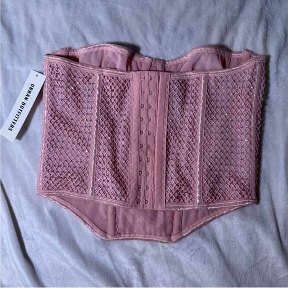 Elegant Pink Bustier Top - Picture 2 of 4